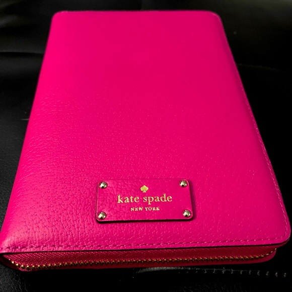 kate spade Accessories - RARE HARD TO FIND KATE SPADE WELLESLEY PLANNER